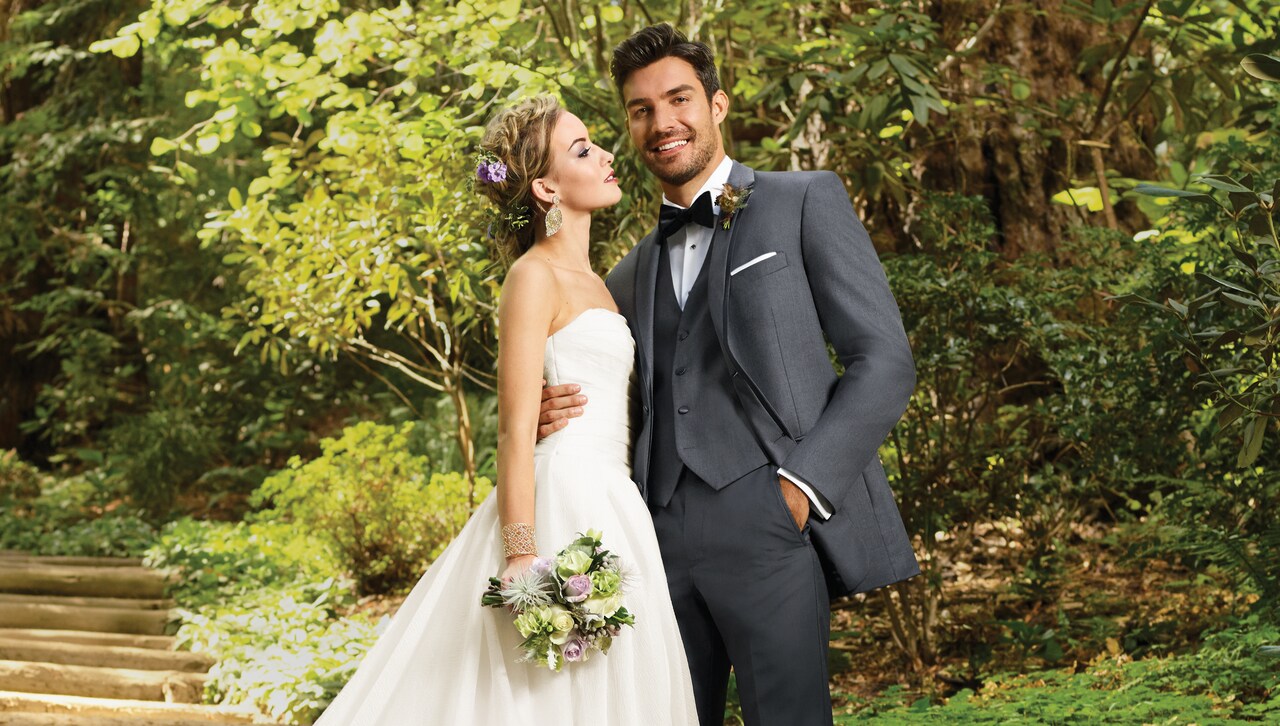 Online Tuxedo Rentals for Wedding Parties & Groomsmen by Men's Wearhouse