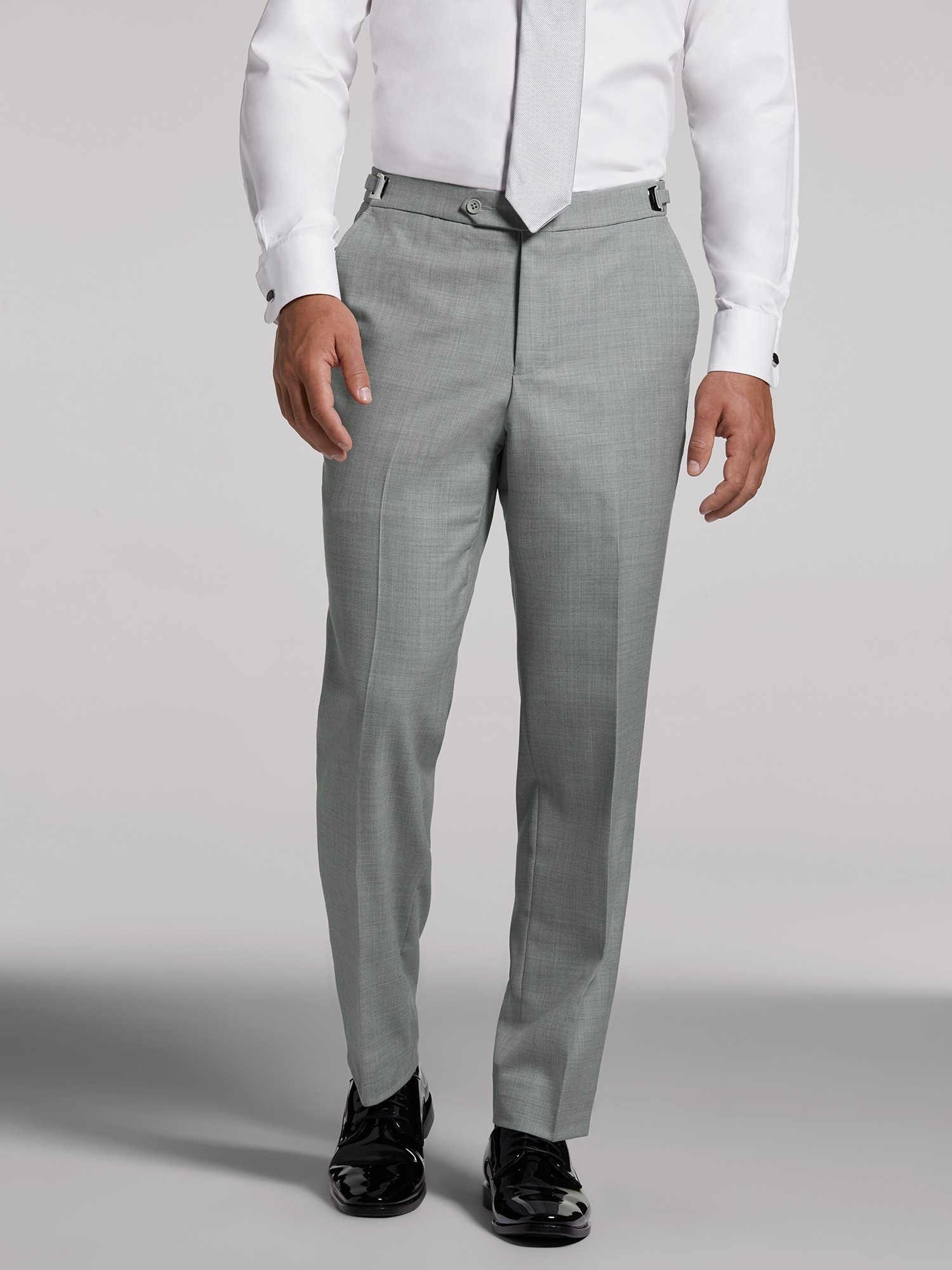 Light Gray Suit, Menguin